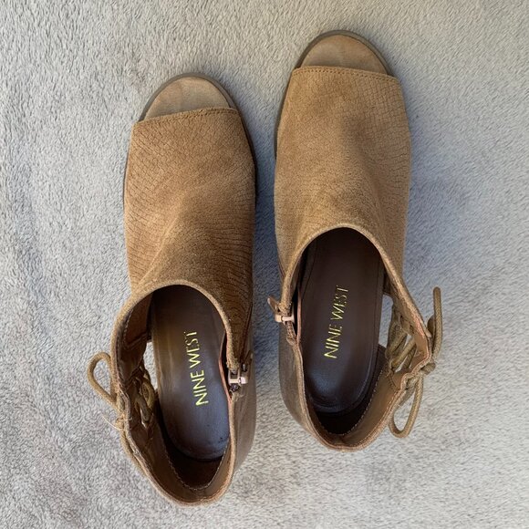 Nine West Mad Cool Peep Toe Suede Ankle Booties Sz 7.5 - Picture 12 of 16
